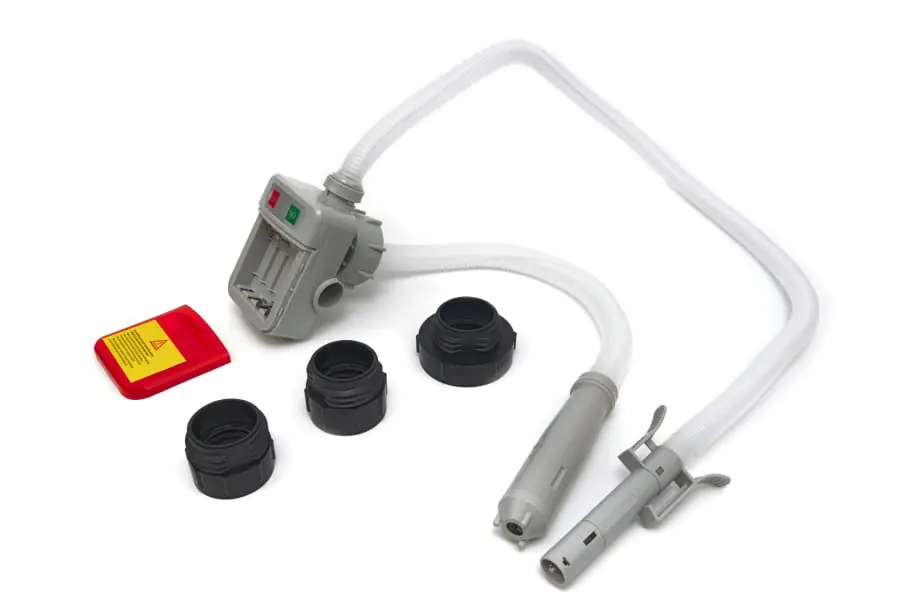 Pompă extras ulei, benzină și lichid cu baterii furtunuri si 3 adaptoare incluse H130625 Ieftin