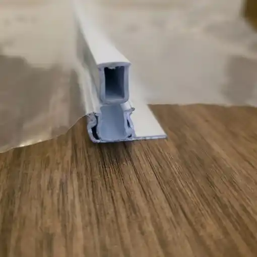Bagheta Profil Dublu Din Aluminiu pe Sina cu Clips Fixare Folie Cel mai bun preț